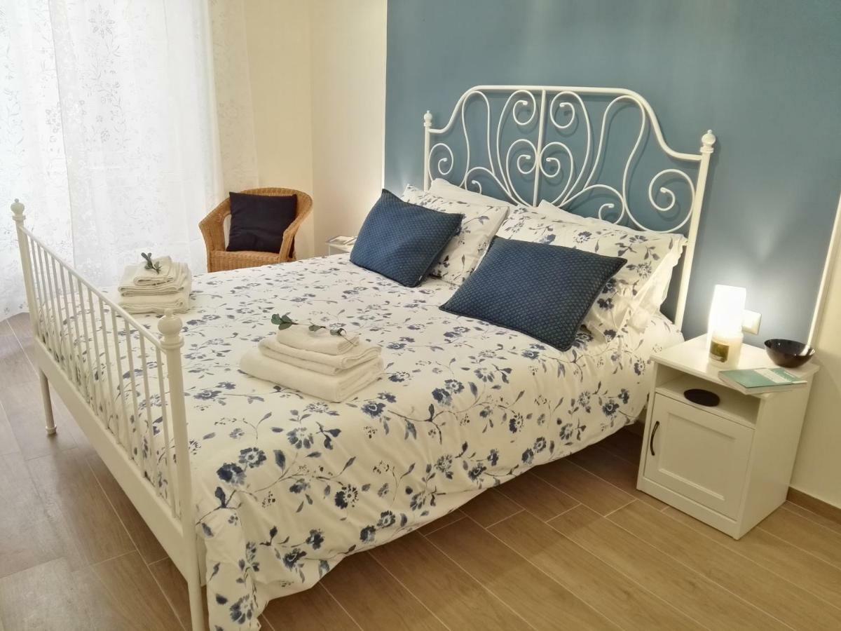 Апартаменты A Casa Di Chiara Неаполь Экстерьер фото